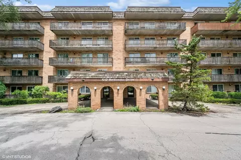 512 Redondo Dr #111, Downers Grove, IL 60516