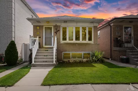 5137 S Oak Park Ave, Chicago, IL 60638