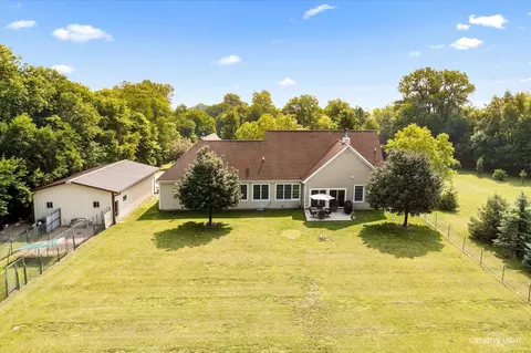 7325 S Old Mazon Rd, Gardner, IL 60424 photo 5