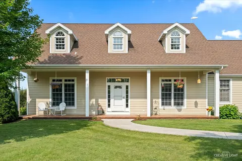 7325 S Old Mazon Rd, Gardner, IL 60424