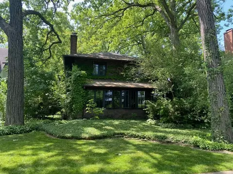 711 Forest Ave, Wilmette, IL 60091