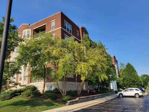 660 Prestwick Ln #305, Wheeling, IL 60090 photo 5