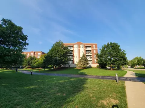 660 Prestwick Ln #305, Wheeling, IL 60090 photo 7