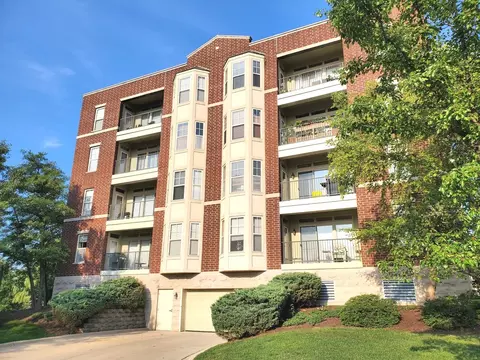 660 Prestwick Ln #305, Wheeling, IL 60090 photo 3