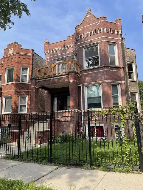 Undisclosed, Chicago, IL 60639