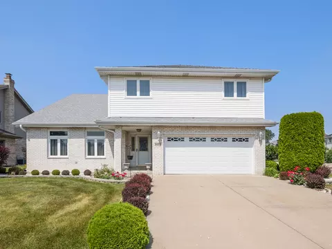 5083 Meadow Lake Dr, Richton Park, IL 60471
