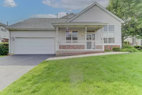 1378 Fox Hound Trl, Beecher, IL 60401