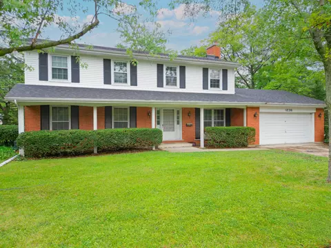 1236 60th Pl, Downers Grove, IL 60516