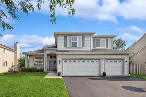 5490 Alexandria Dr, Lake In The Hills, IL 60156