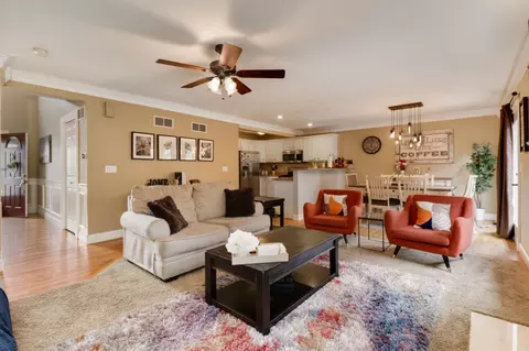 721 Clairidge Grn, Normal, IL 61761 photo 8