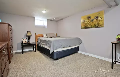 559 S State St, Elgin, IL 60123 photo 14