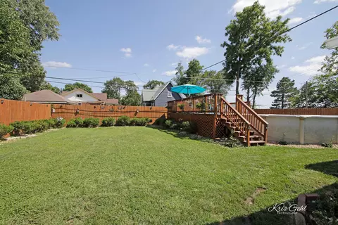 559 S State St, Elgin, IL 60123 photo 21