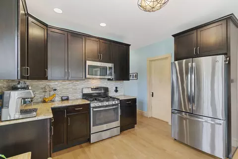 118 Northgate Rd, Riverside, IL 60546 photo 2
