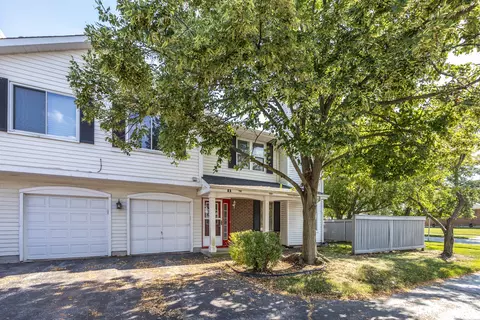 9 Red Barn Rd, Matteson, IL 60443 photo 2
