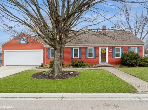 1625 Kensington Pl, Aurora, IL 60506
