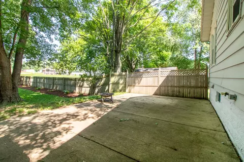 1106 Eastholme Ave, Bloomington, IL 61705 photo 30