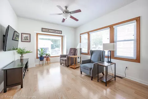 327 E Main St, Amboy, IL 61310 photo 13