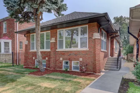 7647 S Clyde Ave, Chicago, IL 60649