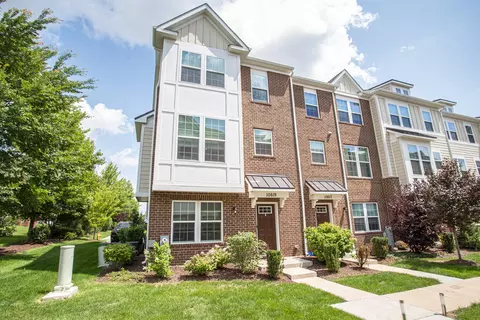10619 Paige Cir, Orland Park, IL 60462