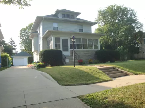 527 S Washington St, Paxton, IL 60957