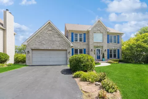 1325 Prairie Ct, West Chicago, IL 60185