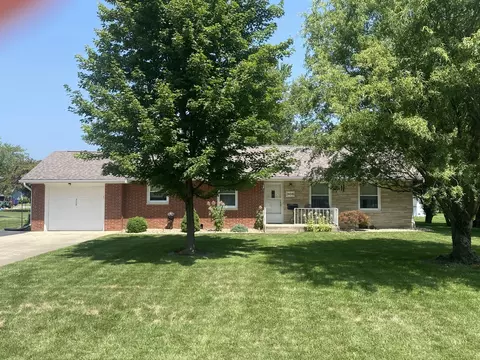 308 E 7th St, Gridley, IL 61744