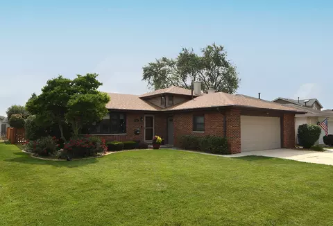 10117 Mansfield Ave, Oak Lawn, IL 60453