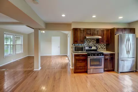 2503 Dove St, Rolling Meadows, IL 60008 photo 7