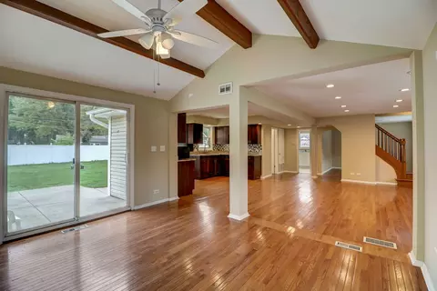 2503 Dove St, Rolling Meadows, IL 60008 photo 10