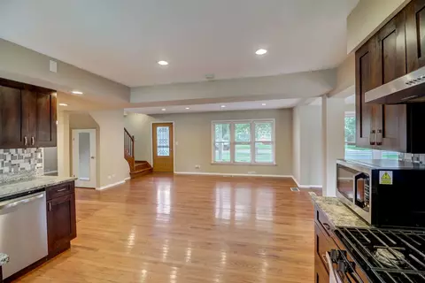 2503 Dove St, Rolling Meadows, IL 60008 photo 8