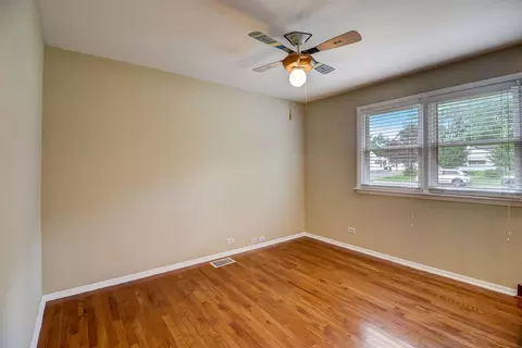 2503 Dove St, Rolling Meadows, IL 60008 photo 12