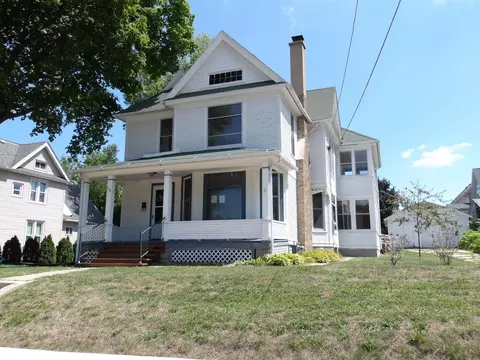 516 S Hennepin Ave, Dixon, IL 61021