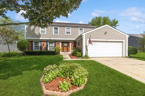 20 Warrington Rd, Vernon Hills, IL 60061
