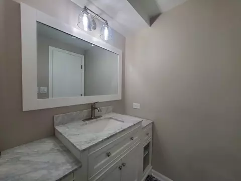 394 Alles St #2D, Des Plaines, IL 60016 photo 6