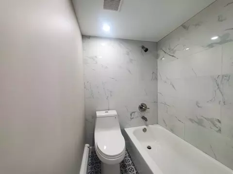 394 Alles St #2D, Des Plaines, IL 60016 photo 7