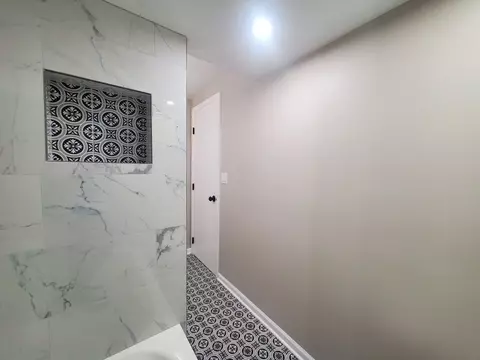 394 Alles St #2D, Des Plaines, IL 60016 photo 8