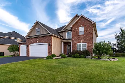 844 Carly Ct, Yorkville, IL 60560