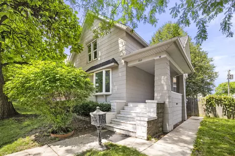 409 Bridge St, Joliet, IL 60435