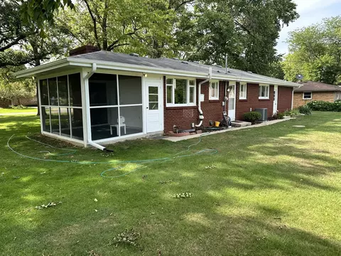 1004 Riverview Rd, Sterling, IL 61081 photo 5