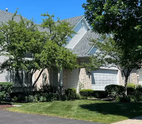 430 Longfield Ln, Grayslake, IL 60030