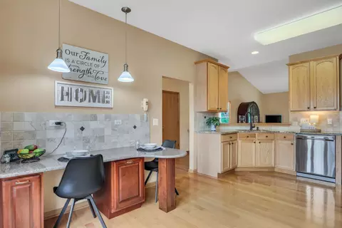 1608 Hoover Trl, Mchenry, IL 60051 photo 17