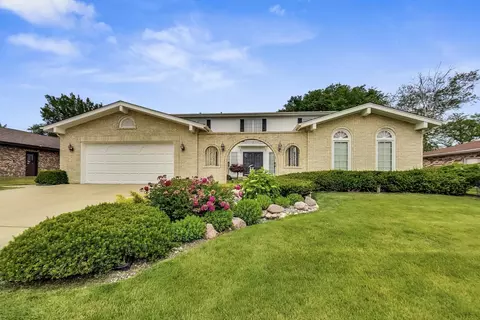 3154 Doriann Dr, Northbrook, IL 60062