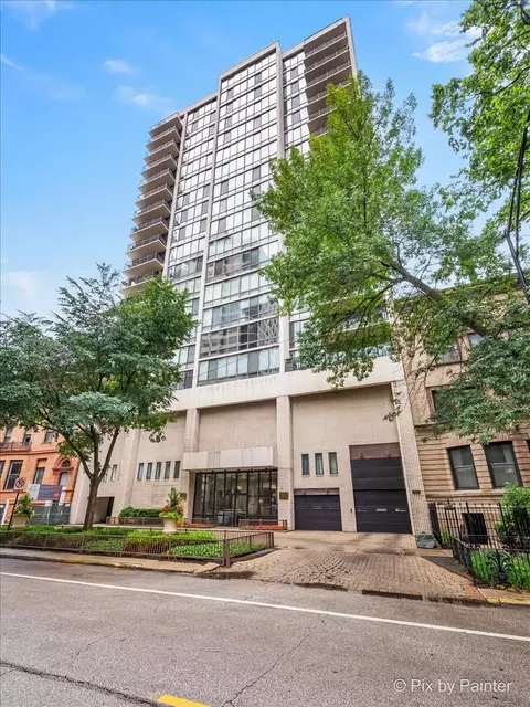 1516 N State Pkwy #9D, Chicago, IL 60610
