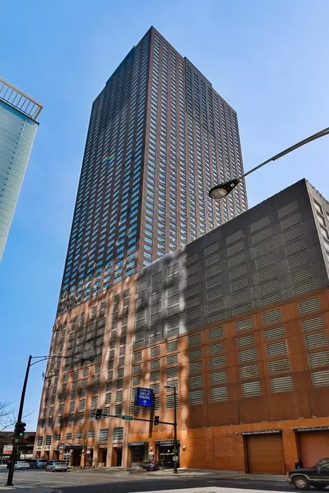 474 N Lake Shore Dr #3702, Chicago, IL 60611