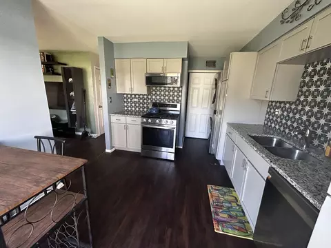 1317 Exeter Ct #1317, Wheeling, IL 60090 photo 5