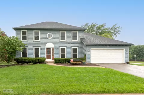 1751 Iona Ave, Naperville, IL 60565