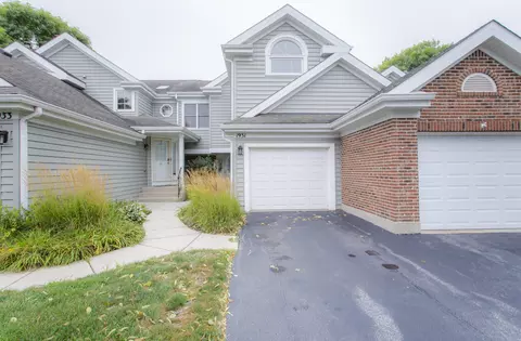 1931 N Stillwater Rd, Arlington Heights, IL 60004