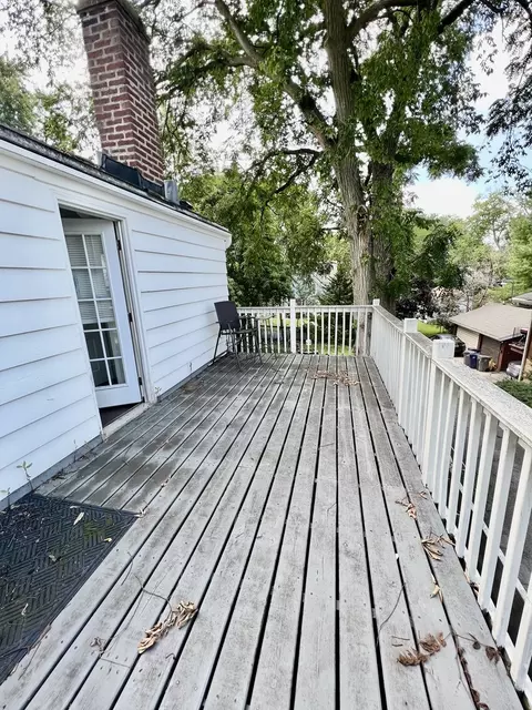 564 Mann Pl, Elgin, IL 60120 photo 19
