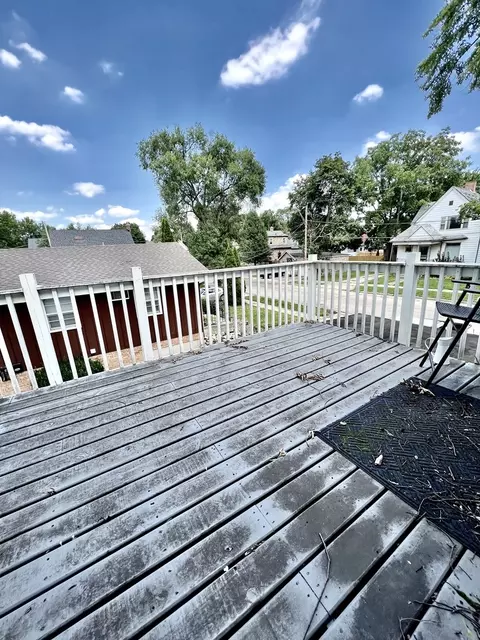 564 Mann Pl, Elgin, IL 60120 photo 18