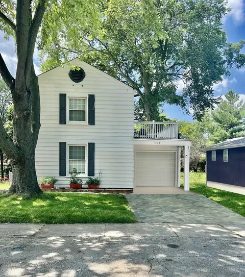 564 Mann Pl, Elgin, IL 60120